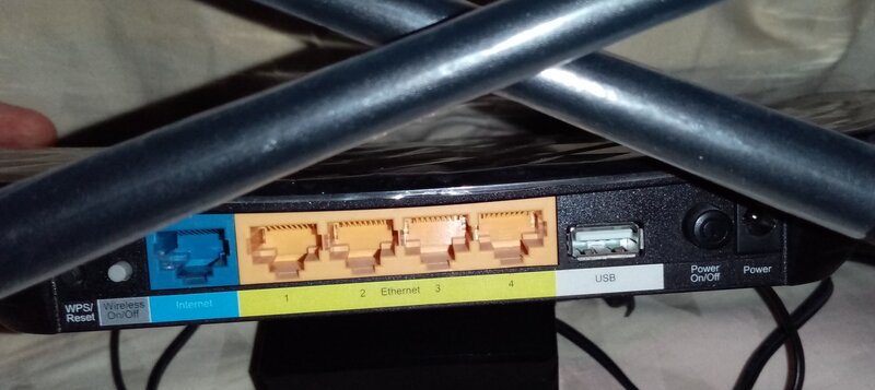 Router wifi TP-LINK ac750 Gigabit Dual Band (folosit doar de proba)