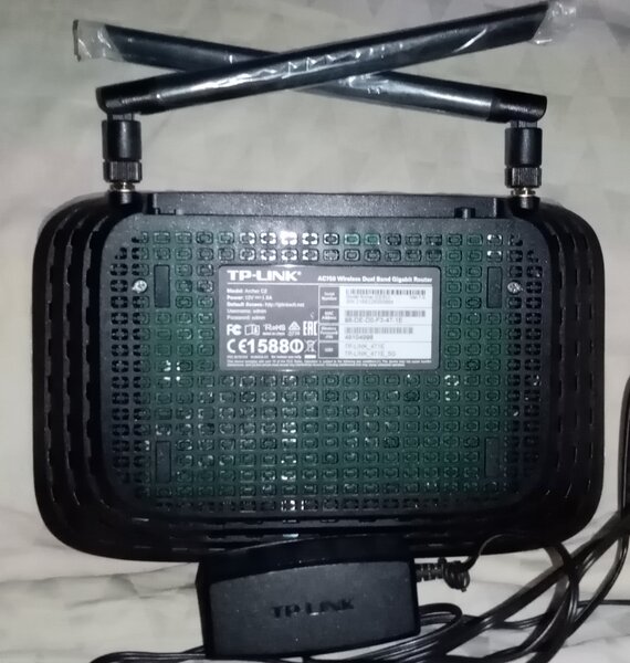 Router wifi TP-LINK ac750 Gigabit Dual Band (folosit doar de proba)